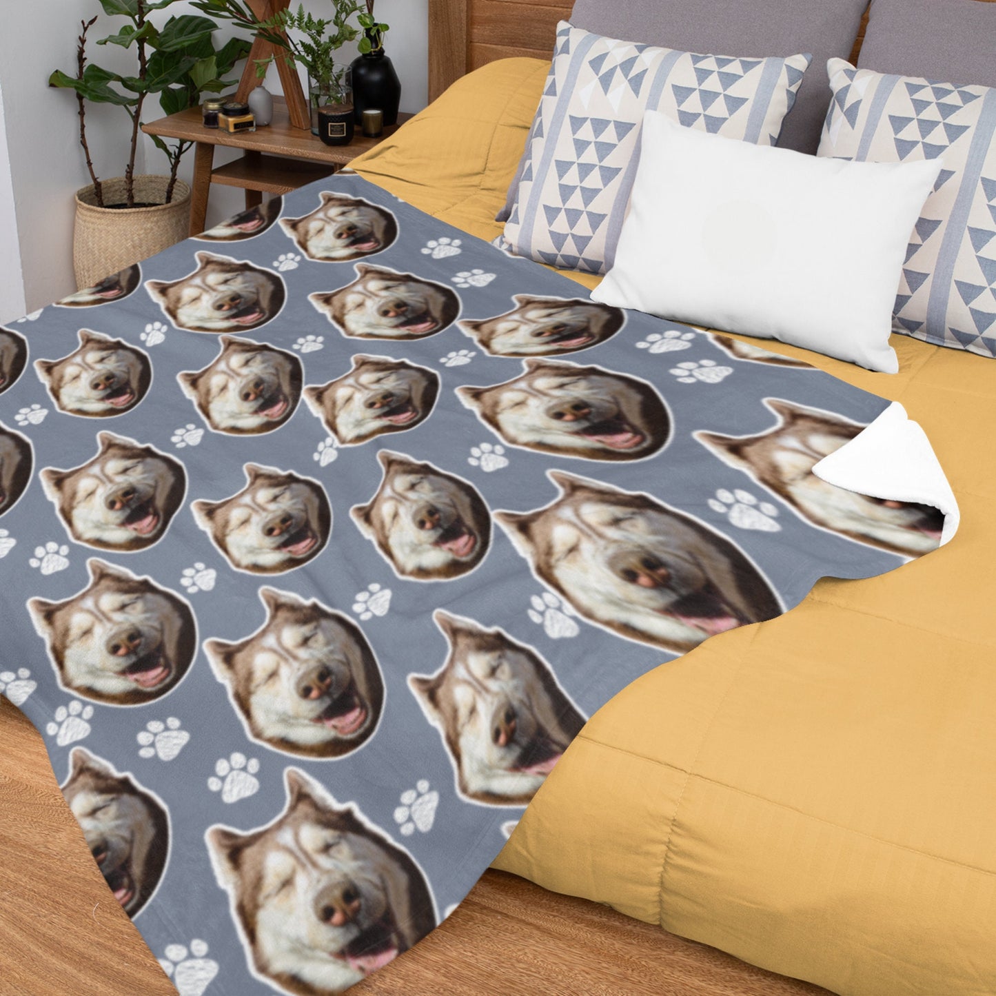 Personalized Funny Pet Photo Blanket – Custom Dog Face & Paw Print Gift for Pet Lovers